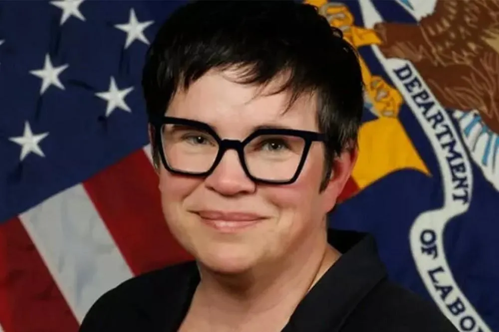 美國勞工統計局局長麥肯塔弗1日遭川普突襲式開除。（取自麥肯塔弗維基百科）