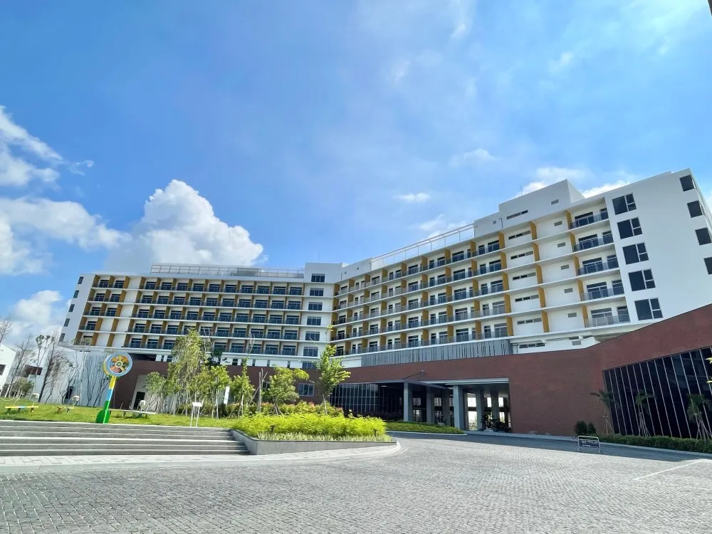 有片】台南新飯店「福爾摩沙遊艇酒店」開幕！絕美「無邊際泳池」亮相