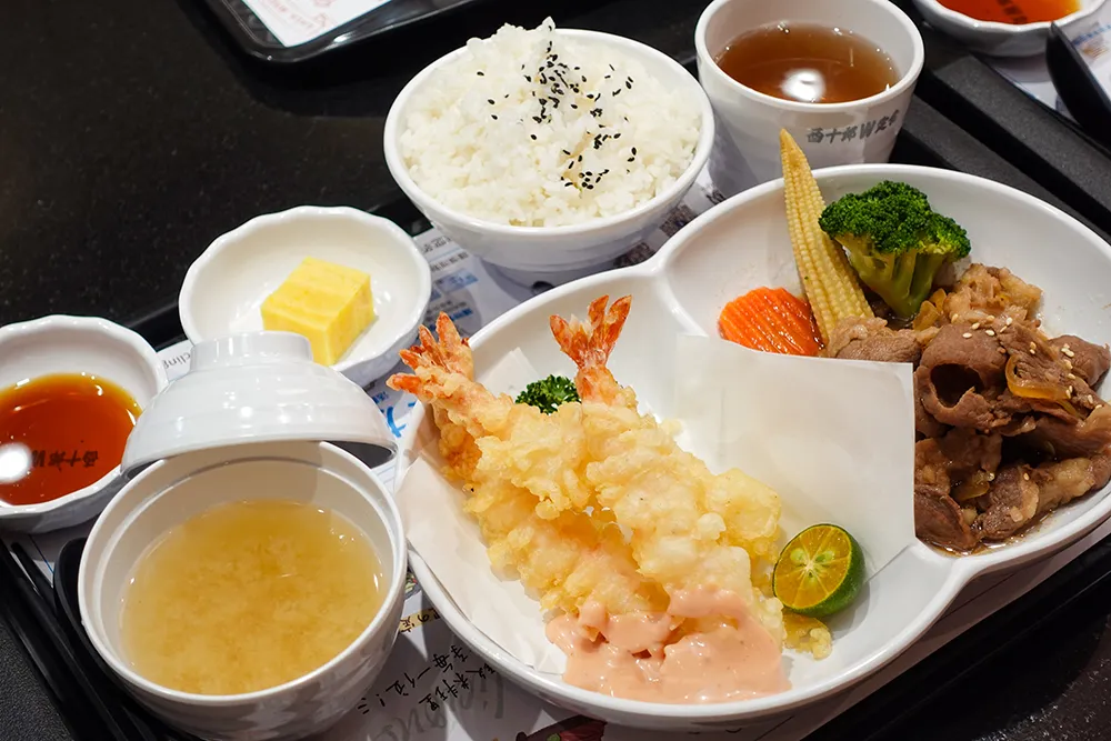 台中三井 Lalaport「北館」美食餐廳推薦：酉十郎 W 定食（5F）