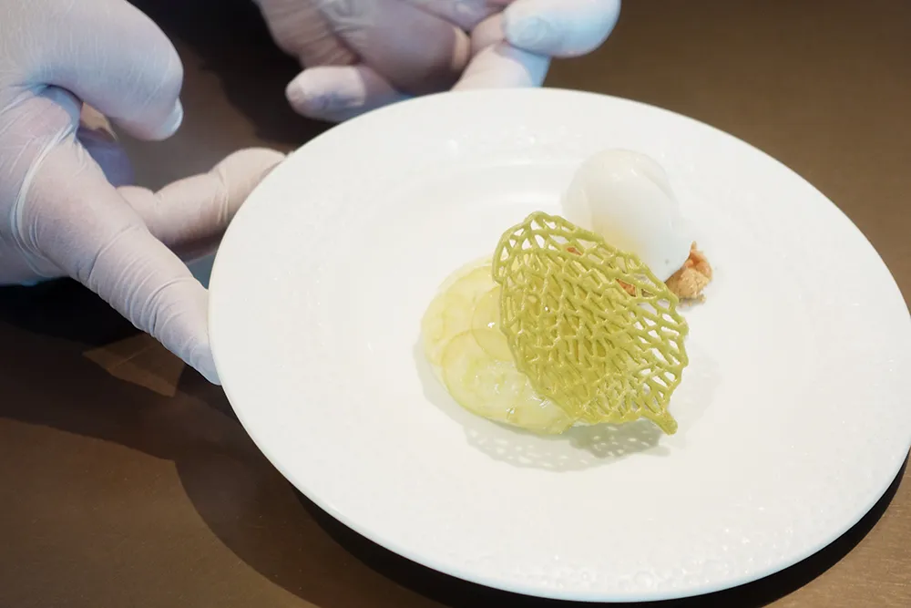 台北 101「饗 A Joy」推薦菜色「城」境餐區／「戀戀」甜品鮮果：法朋 初·戀戀