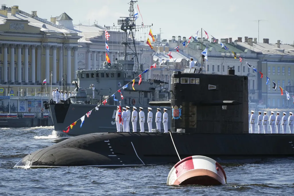 聖彼得堡舉行海軍節