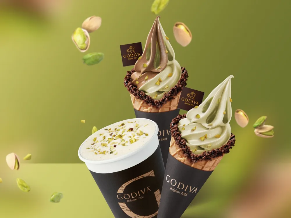 GODIVA「開心果巧克力霜淇淋」、「開心果巧克力奶昔」價格 220 元