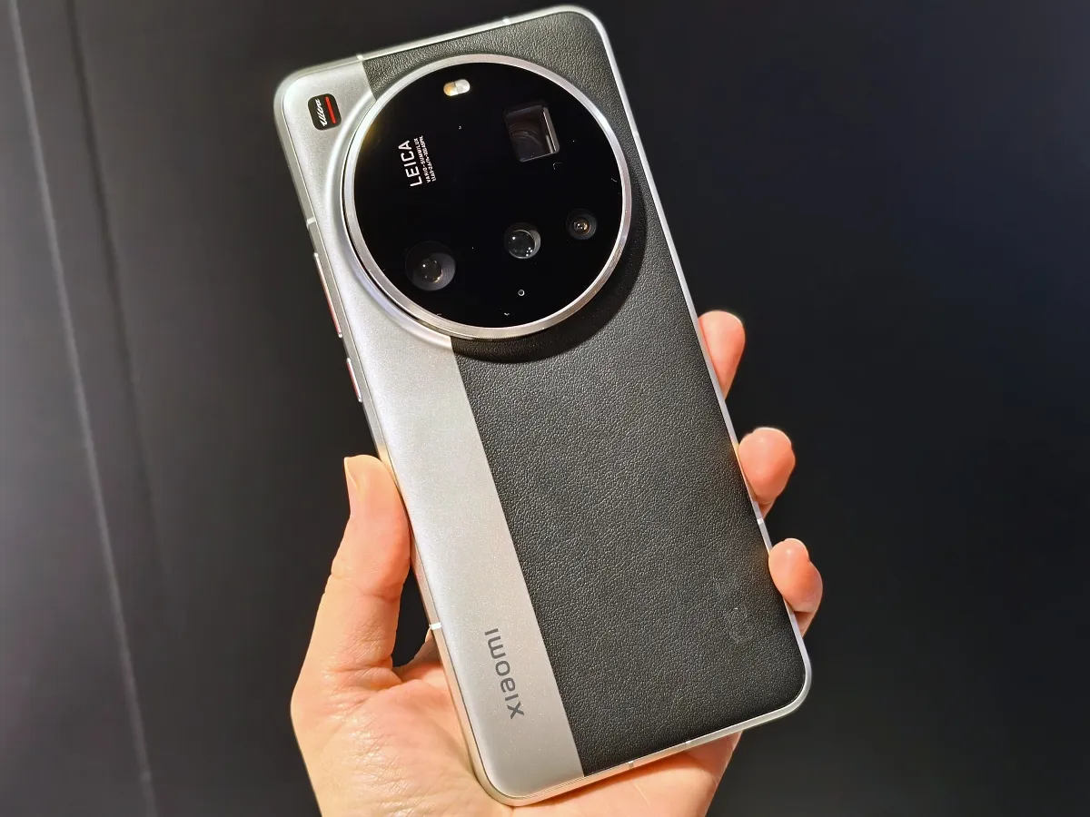 【實機顏色、售價】小米 Xiaomi 15 旗艦機開賣！xiaomi 15 ultra 4 顆徠卡鏡頭、2 億長焦　24 日前贈專業攝影套裝