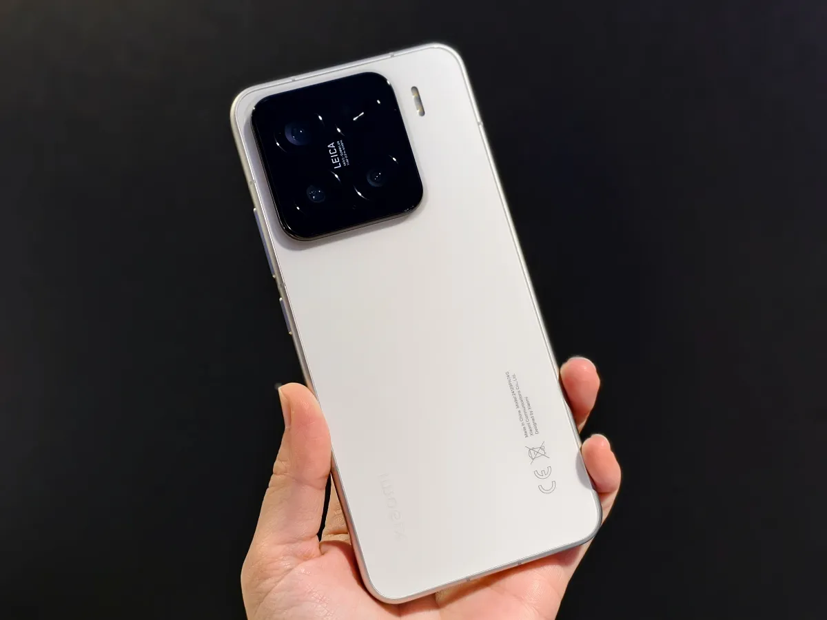 【實機顏色、售價】小米 Xiaomi 15 旗艦機開賣！xiaomi 15 ultra 4 顆徠卡鏡頭、2 億長焦　24 日前贈專業攝影套裝